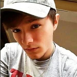 Meet your Posher, Tyler